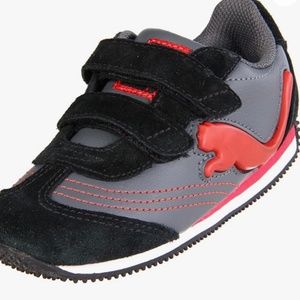 Puma's Speeder Illuminescent V Sneaker